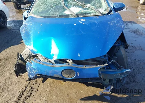 2013 Toyota Prius C Three z USA, uszkodzony, nr VIN JTDKDTB36D1053906